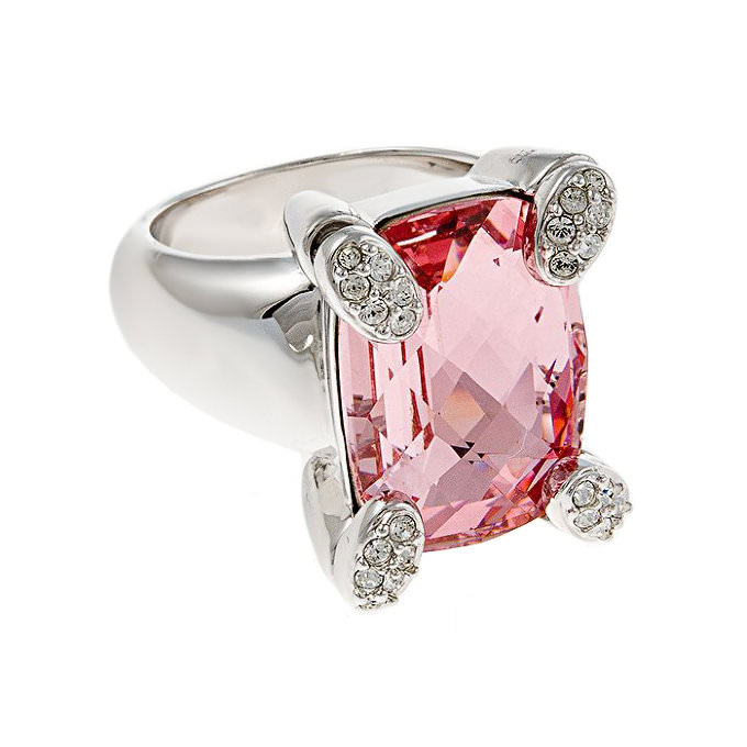 Кольцо с большим розовым камнем